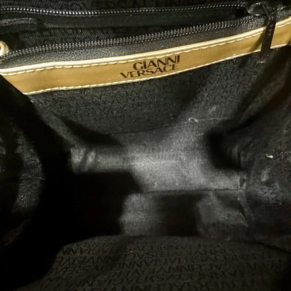 ✨💎VINTAGE💎✨RARE GIANNI VERSACE SUNBURST BAG IN ENAMEL COAT W/DUSTY AND GIFT! - Picture 6 of 6